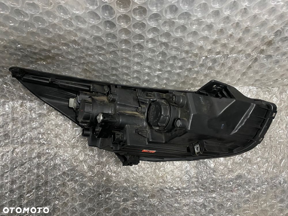LAMPA LEWA SOCZEWKA ZWYKŁA BEZ LED HYUNDAI IX35 - 9