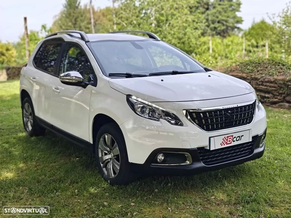 Peugeot 2008 1.2 PureTech Style — fotografia 3