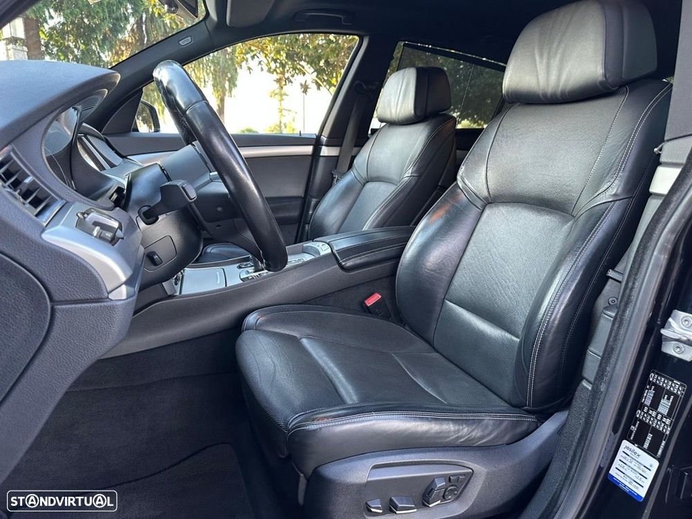 BMW 520 Gran Turismo d Pack M - 14