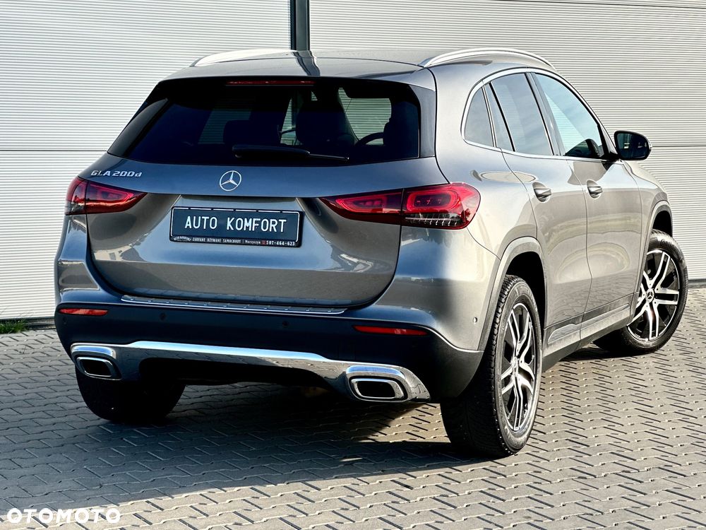 Mercedes-Benz GLA 200 d 8G-DCT AMG Line - 14