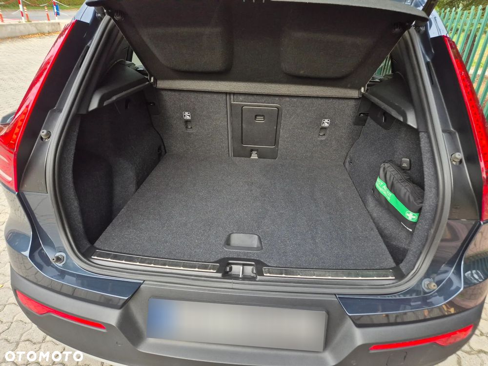 Volvo XC 40 B4 B AWD Inscription - 8