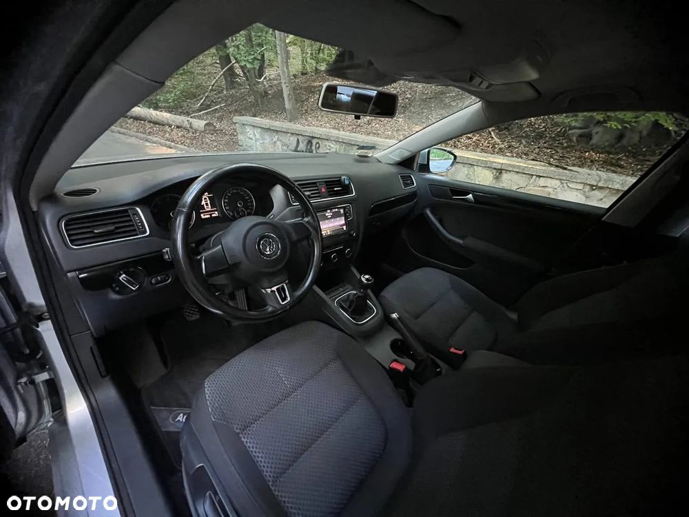 Volkswagen Jetta 1.2 TSI Comfortline - 16