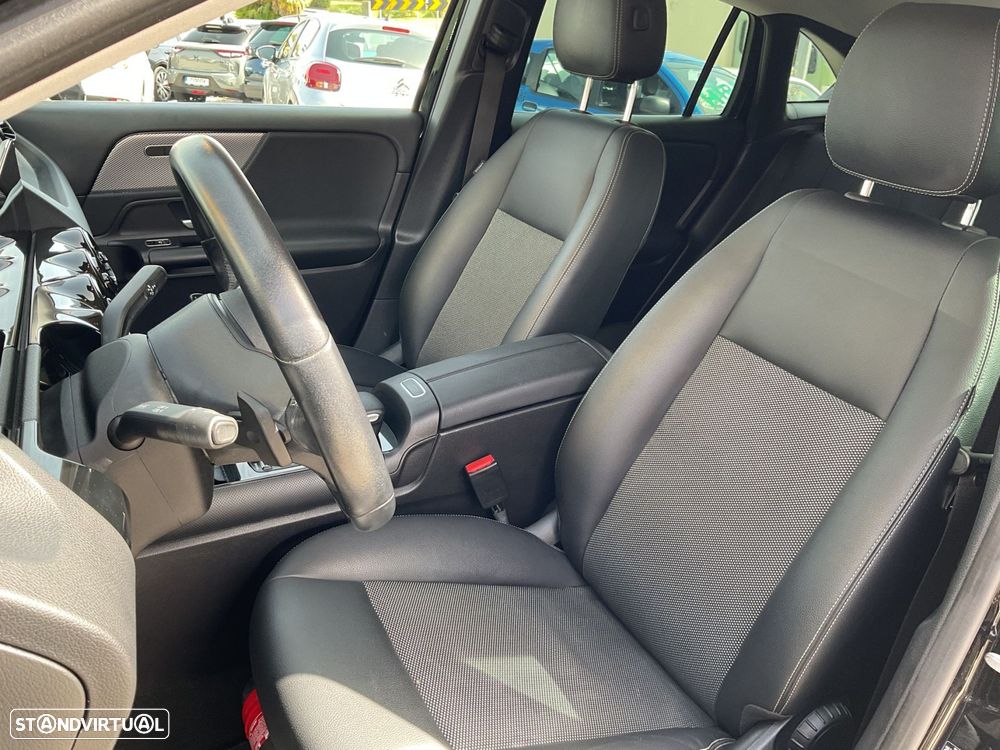 Mercedes-Benz GLA 200 d - 21
