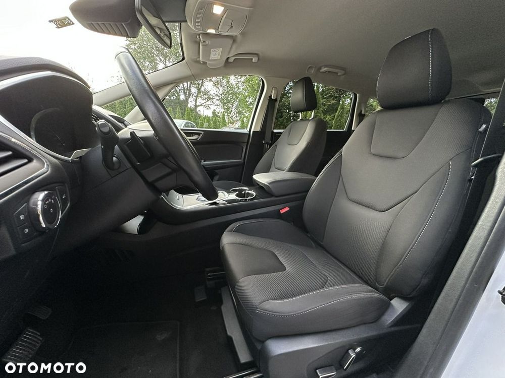 Ford S-Max - 8