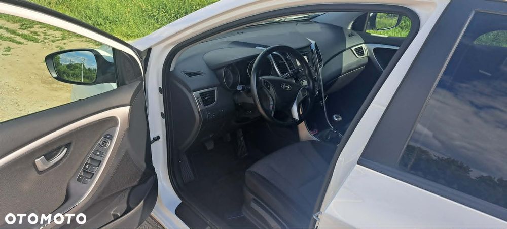 Hyundai i30 1.4 Classic + - 3