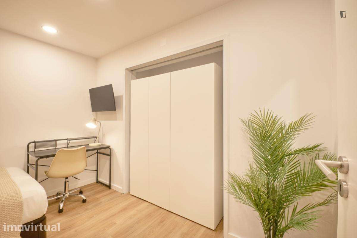 Quarto - localizado em Campolide Lisbon - Grande imagem: 2/33