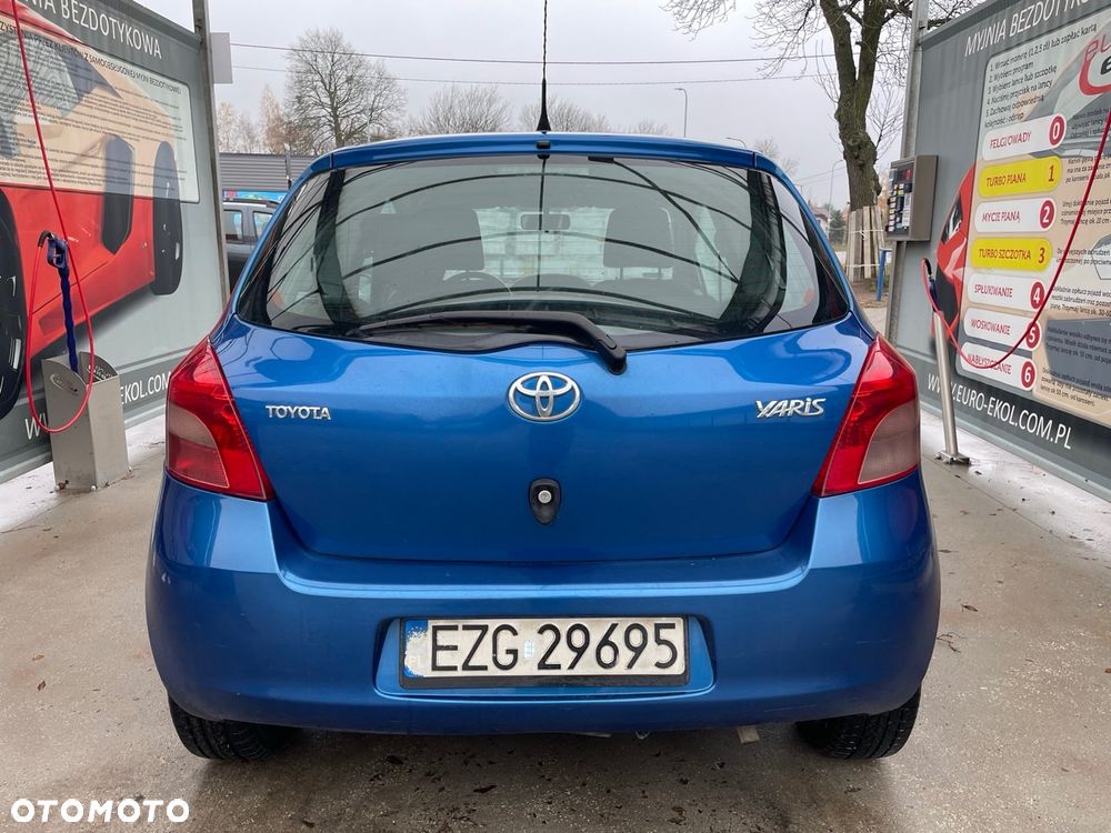 Toyota Yaris 1.0 Luna - 10