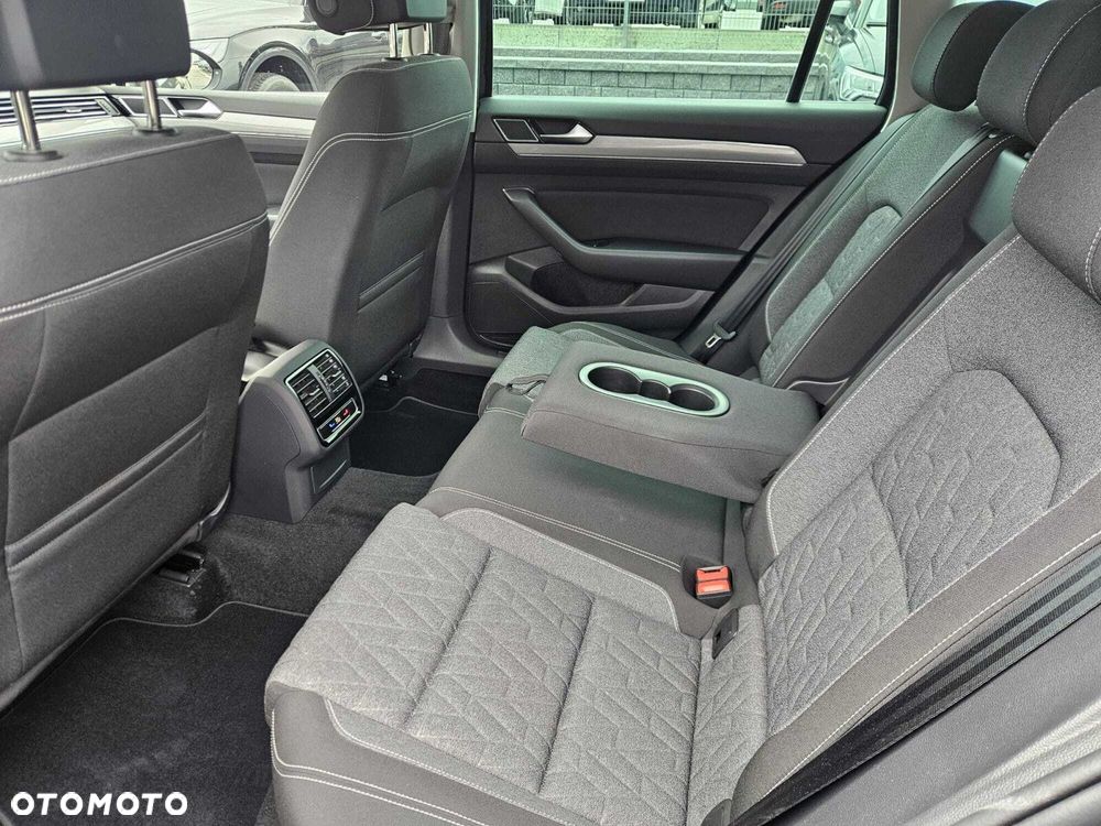 Volkswagen Passat 2.0 TDI EVO Business DSG - 13
