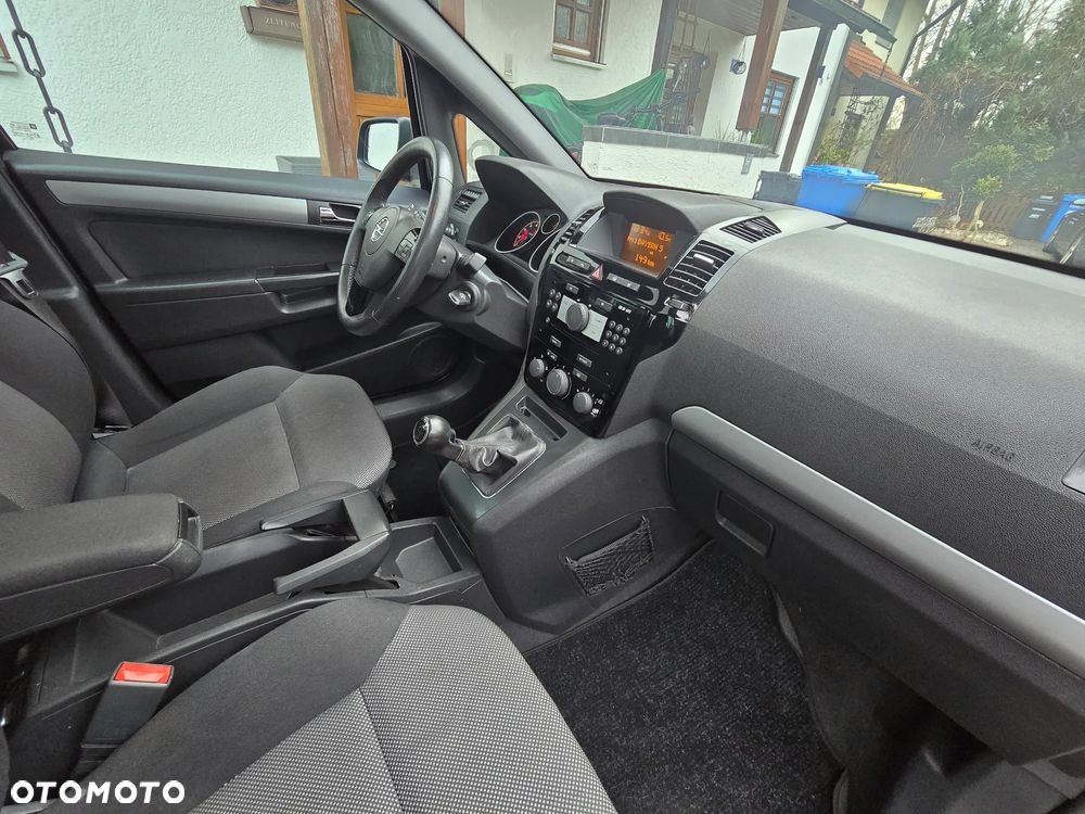 Opel Zafira 1.8 Innovation 110 Jahre - 15
