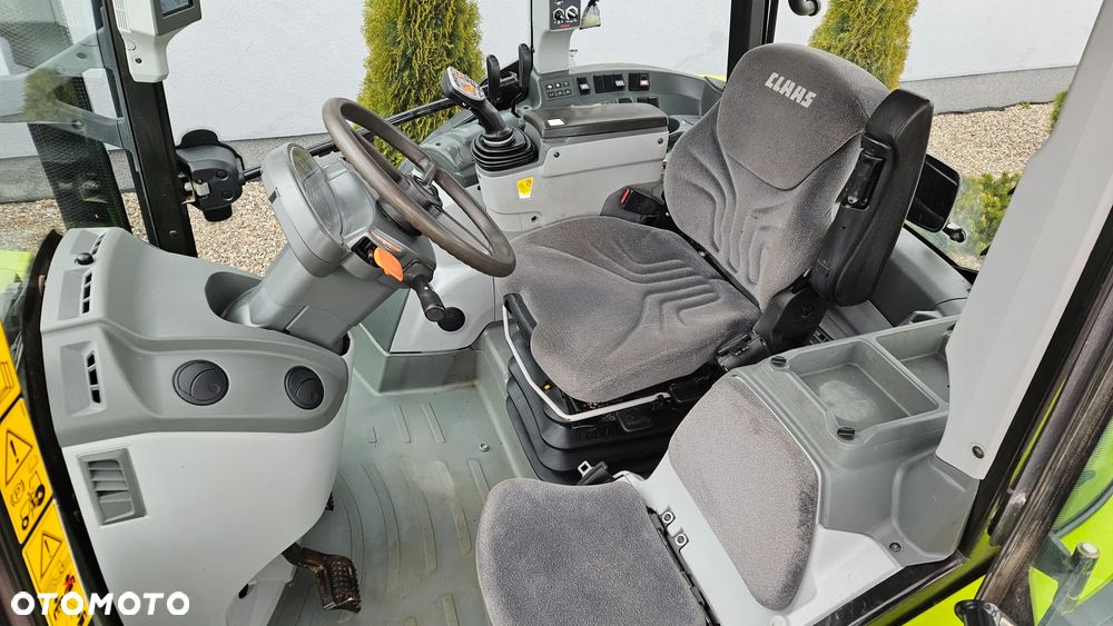 Claas Arion 440 - 13