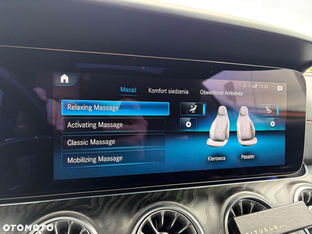 Mercedes-Benz Klasa E AMG 53 4-Matic+ 9G-TRONIC - 26