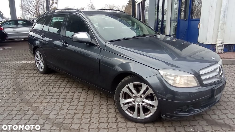 Mercedes-Benz Klasa C 220 CDI DPF Automatik Avantgarde - 28