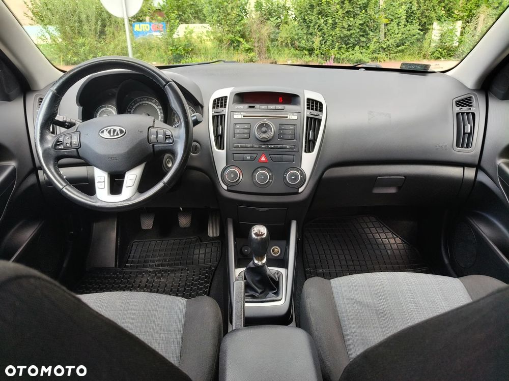 Kia Ceed 1.6 Crdi M - 2
