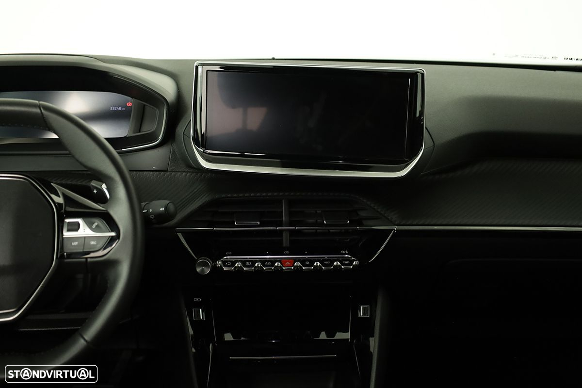 Peugeot 2008 1.2 PureTech Allure EAT8 - 9