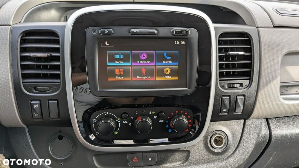 Renault Trafic - 22