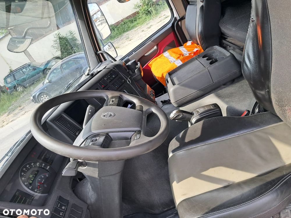 Volvo FMX 500 8X4 10m3 gruszka + 11m rynna hydrauliczna, ster radiowe, euro 6 - 30