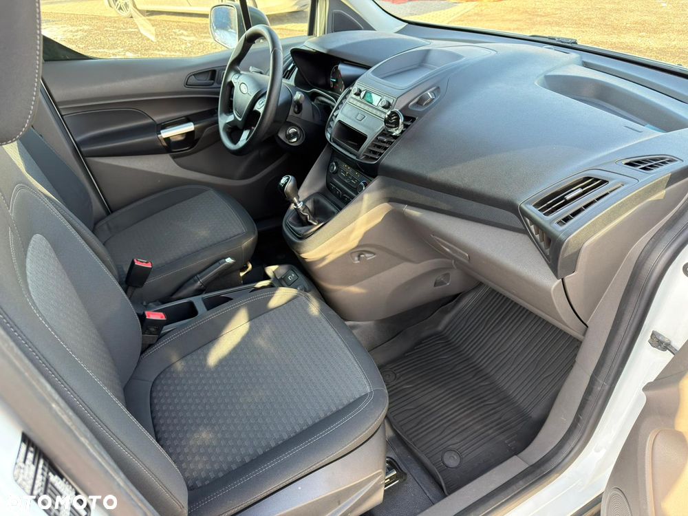 Ford Transit Connect - 12