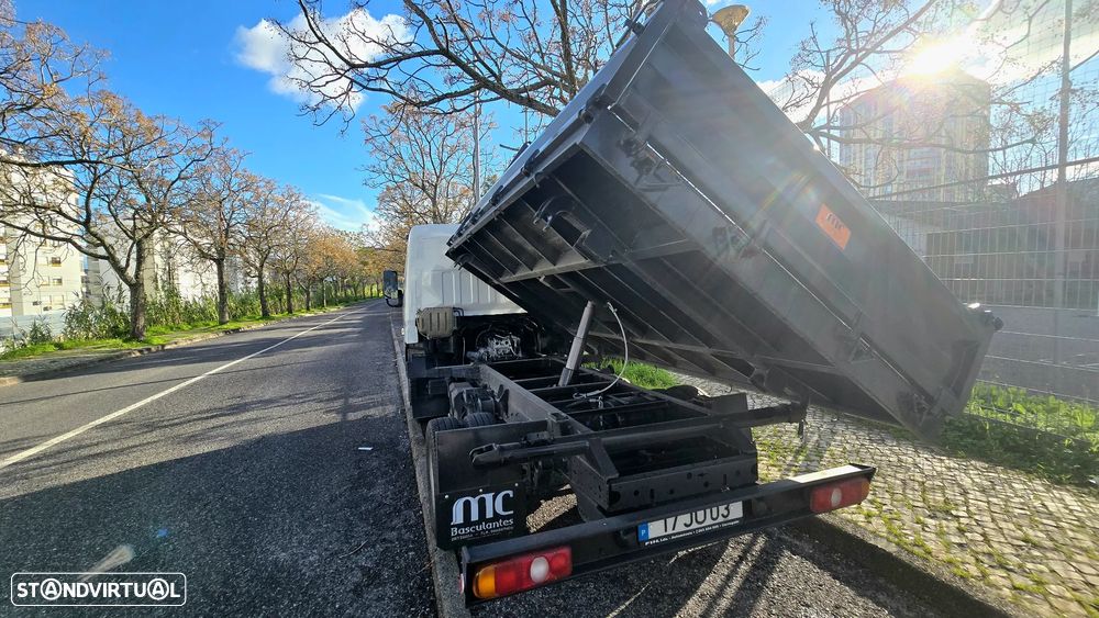 Mitsubishi Fuso Canter - 10