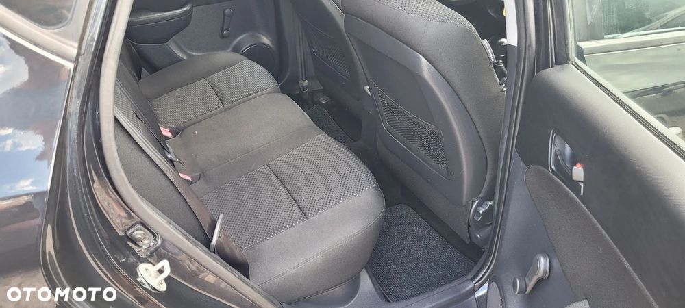 Hyundai i30 1.4 Blue Comfort - 23