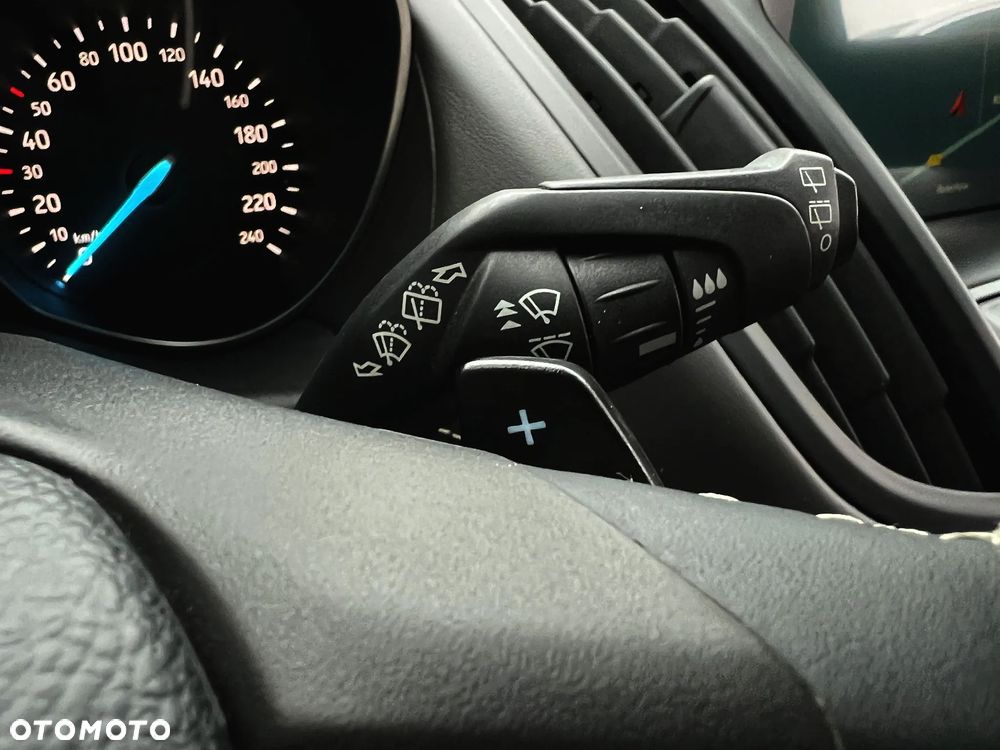 Ford Kuga 2.0 TDCi 4x4 Vignale - 26