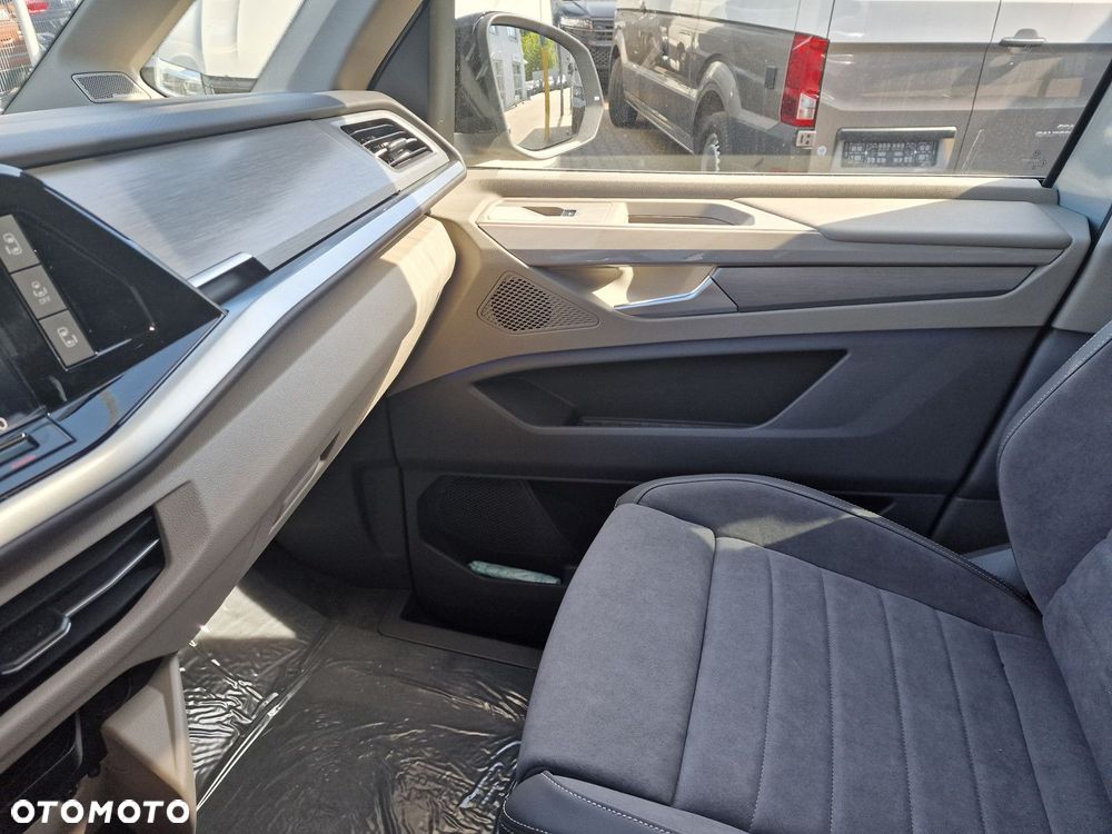 Volkswagen Multivan - 16