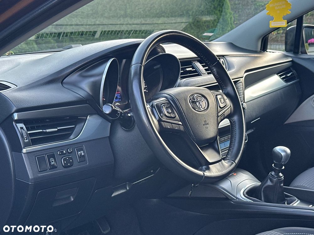Toyota Avensis Touring Sports 1.6 D-4D Business Edition - 39