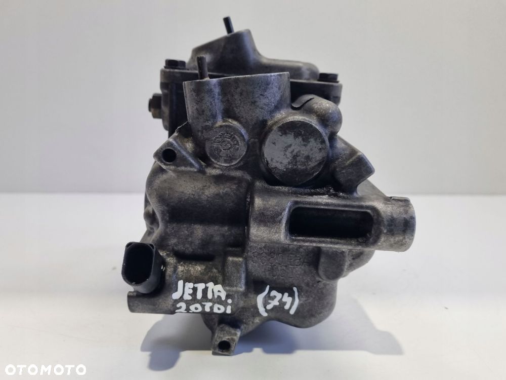 SPRĘŻARKA KLIMATYZACJI VW Jetta V 2.0 TDI _ pompa 1K0820859F - 7