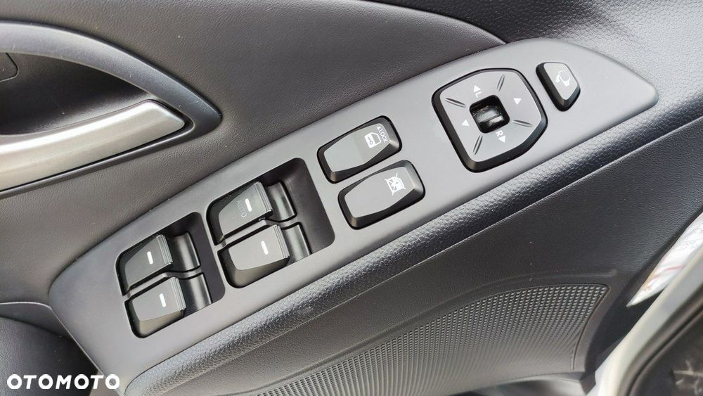 Hyundai ix35 - 24