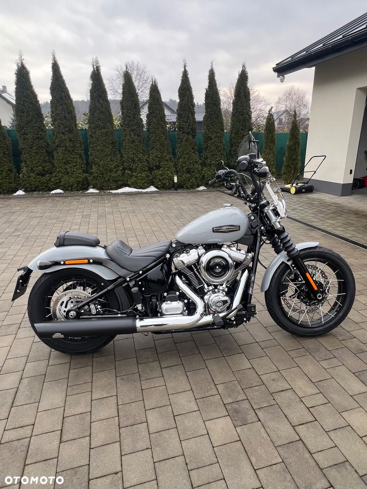 Harley-Davidson Softail Street Bob - 3
