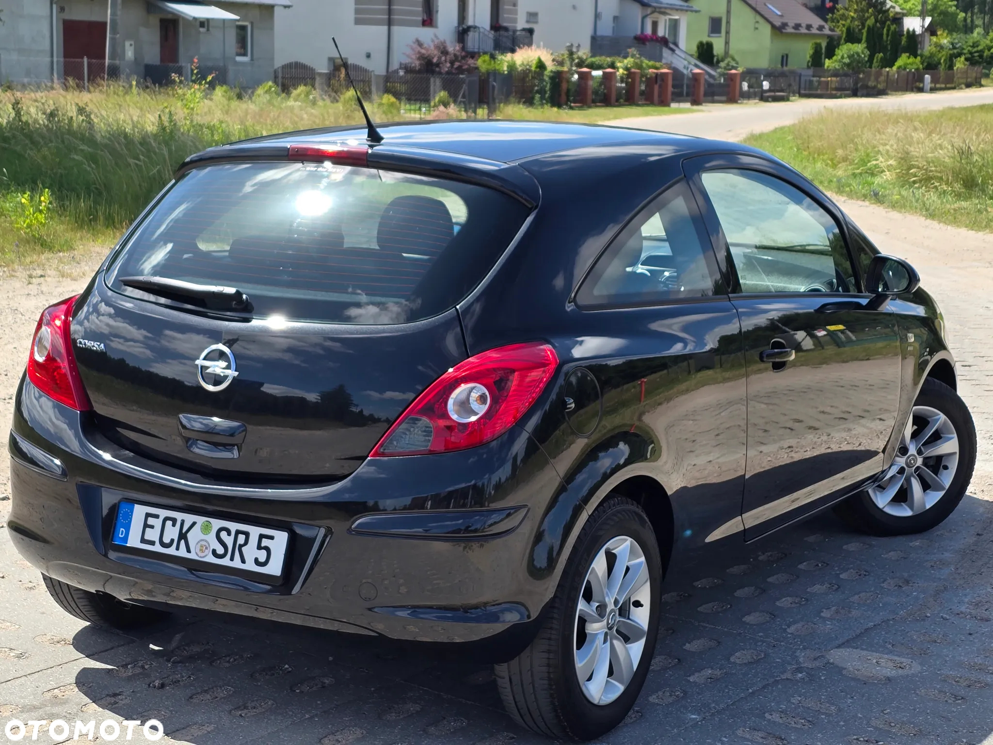 Opel Corsa 1.2 16V Energy - 24