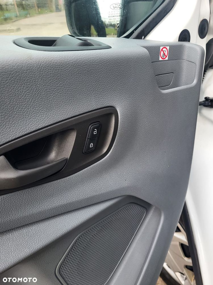 Ford Transit - 8