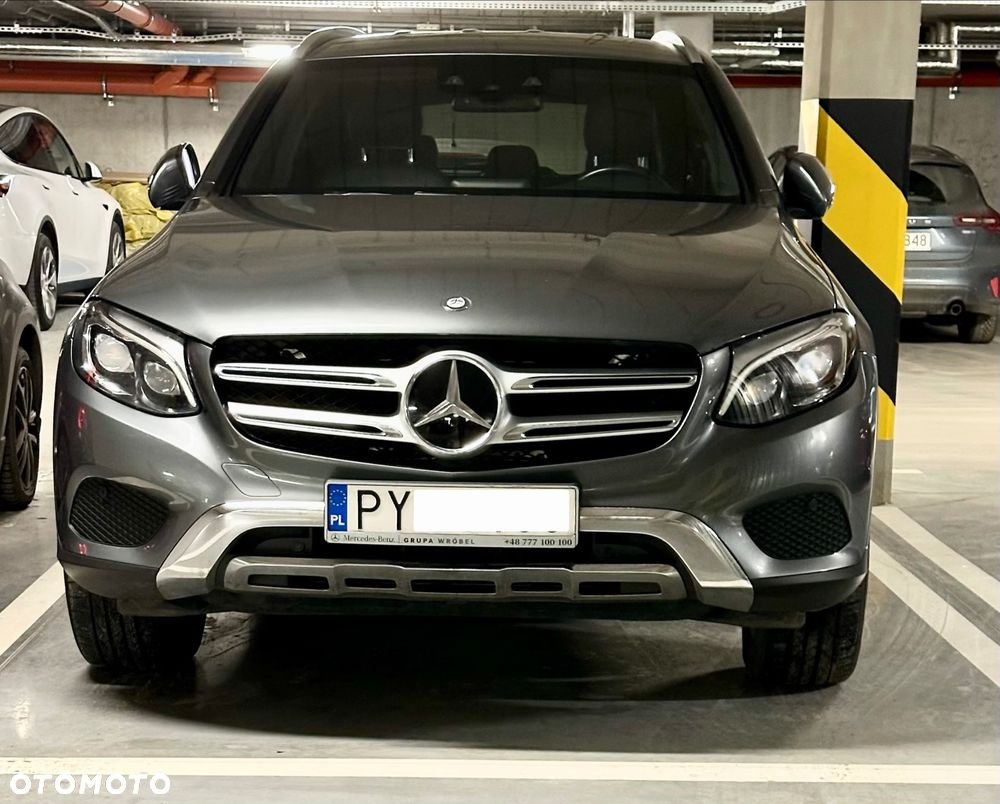 Mercedes-Benz GLC 250 4Matic 9G-TRONIC AMG Line - 1