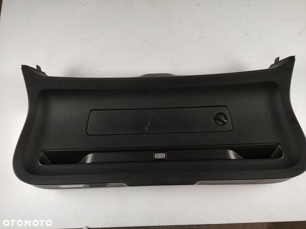 VOLVO XC40 17-21r Boczek Poszycie Klapy Tył - 2