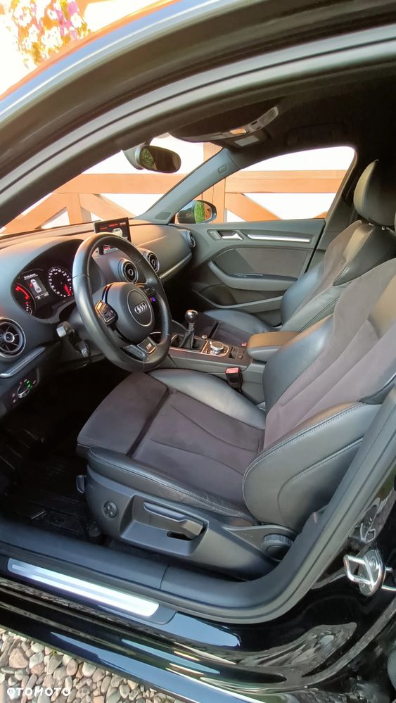 Audi A3 Sportback 2.0 TDI S line Sportpaket - 25