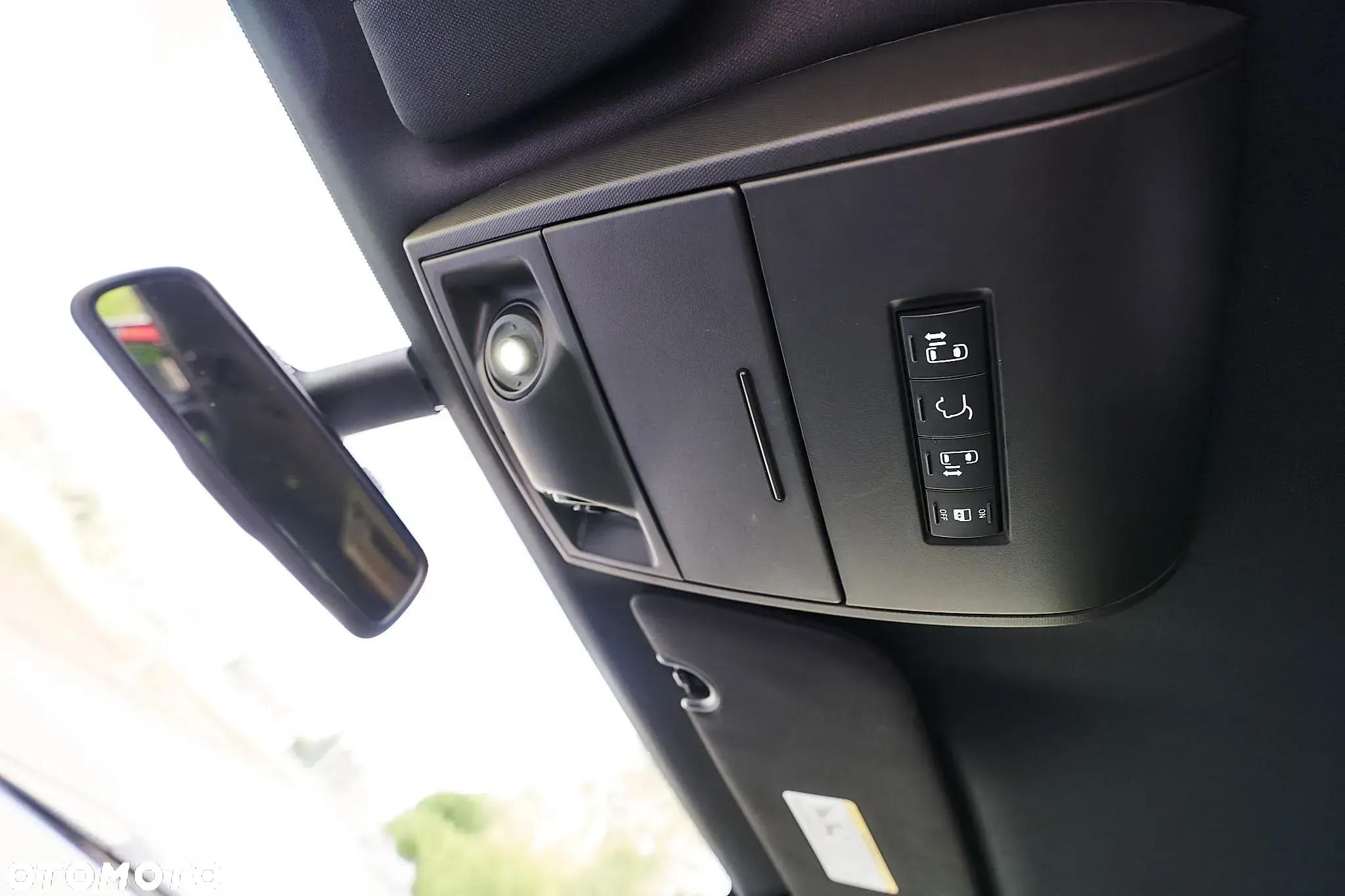 Dodge Grand Caravan - 7