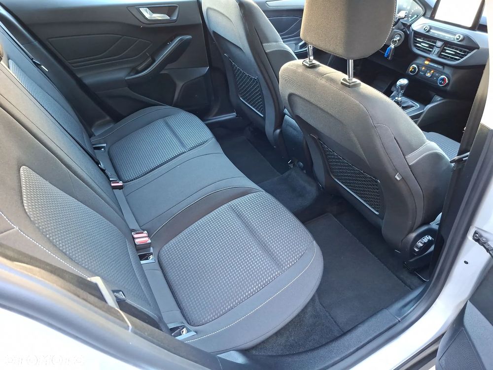 Ford Focus 1.5 EcoBlue Connected - 34