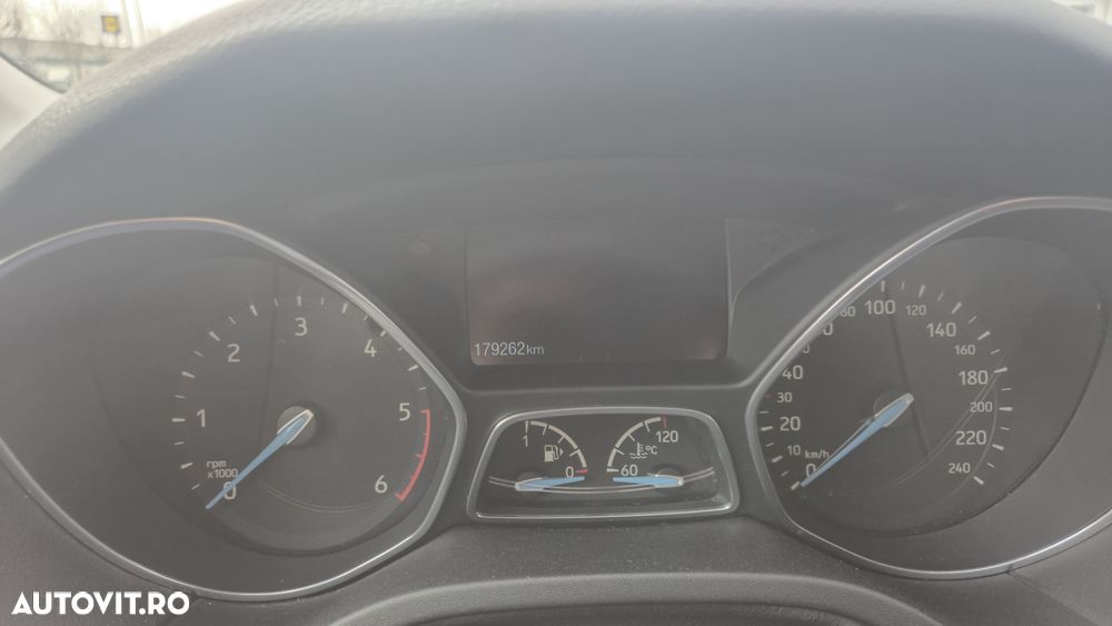 Ford Focus 1.5 TDCi DPF Start-Stopp-System Business - 6