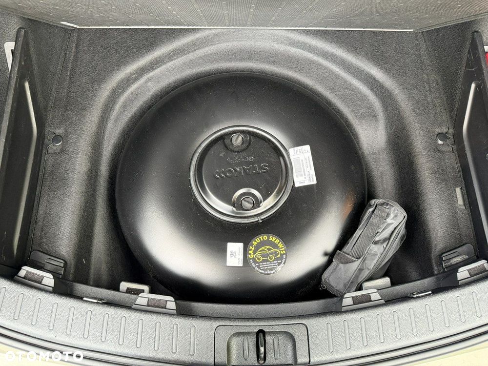 Toyota Corolla 1.8 Hybrid Trek - 31