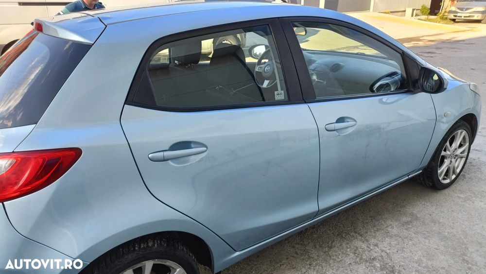 Mazda 2 1.3i CE - 2