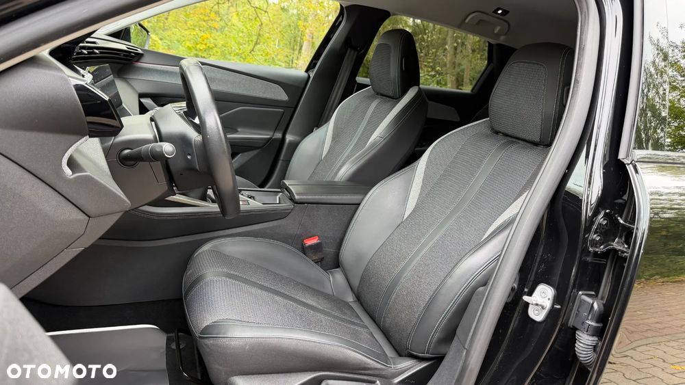 Peugeot 308 - 24