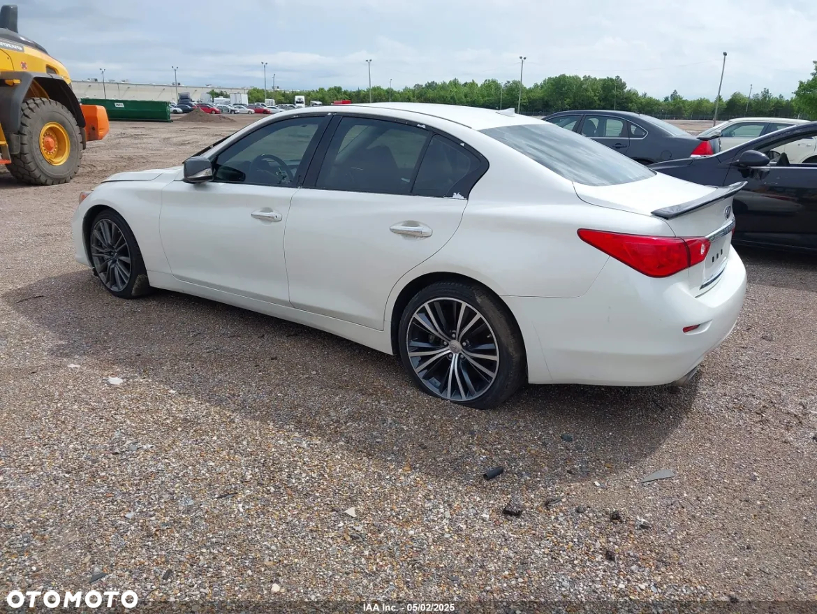 Infiniti Q50 - 5