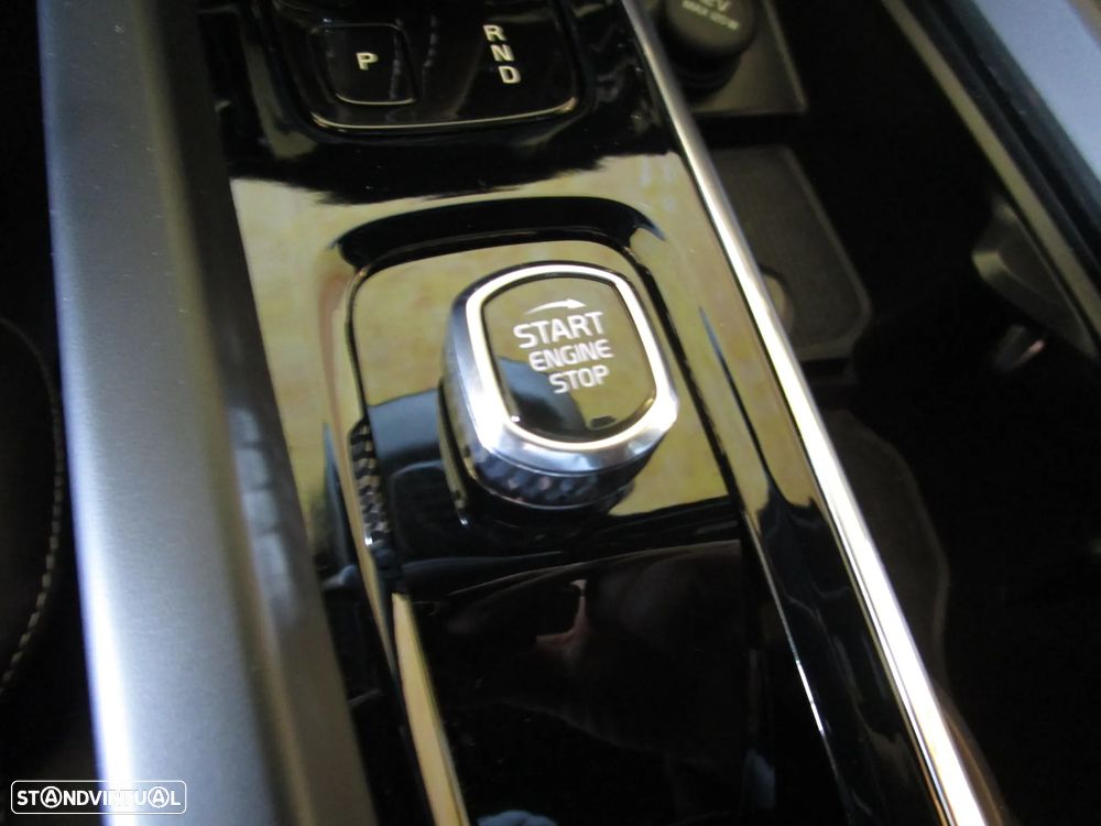 Volvo V60 2.0 D4 R-Design Geartronic - 39