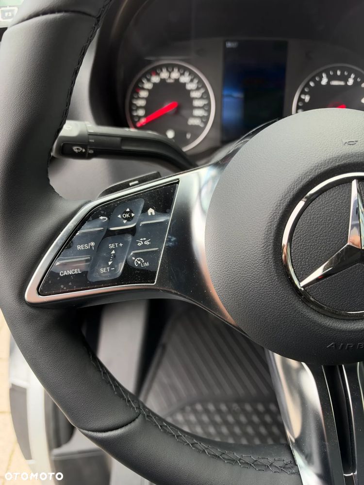 Mercedes-Benz Sprinter - 19