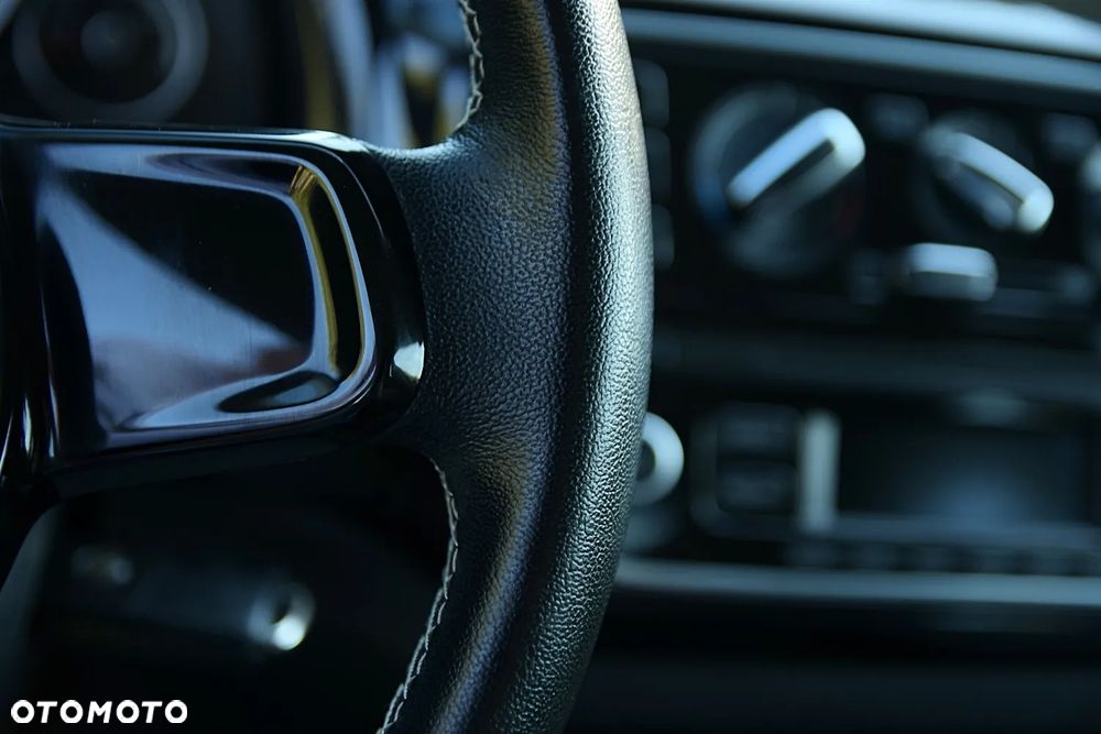 Volkswagen up! - 33