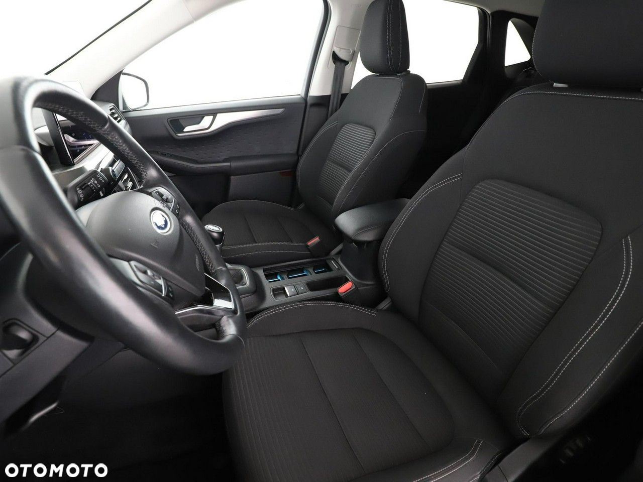 Ford Kuga 2.0 TDCi 2x4 Titanium - 13