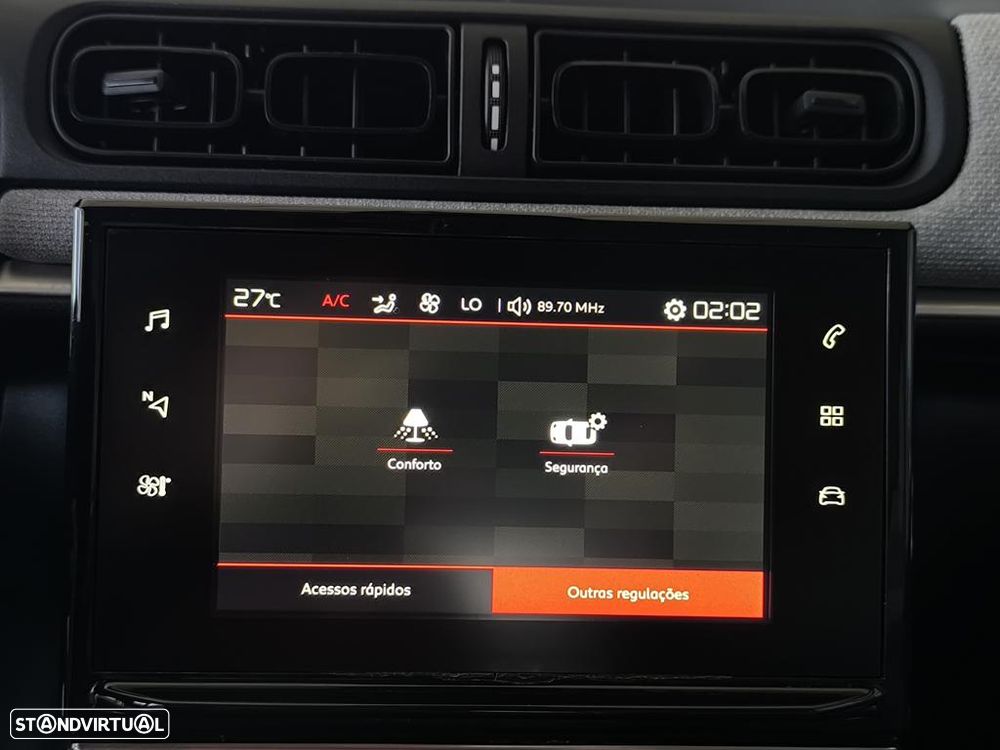 Citroën C3 1.2 PureTech Shine - 26