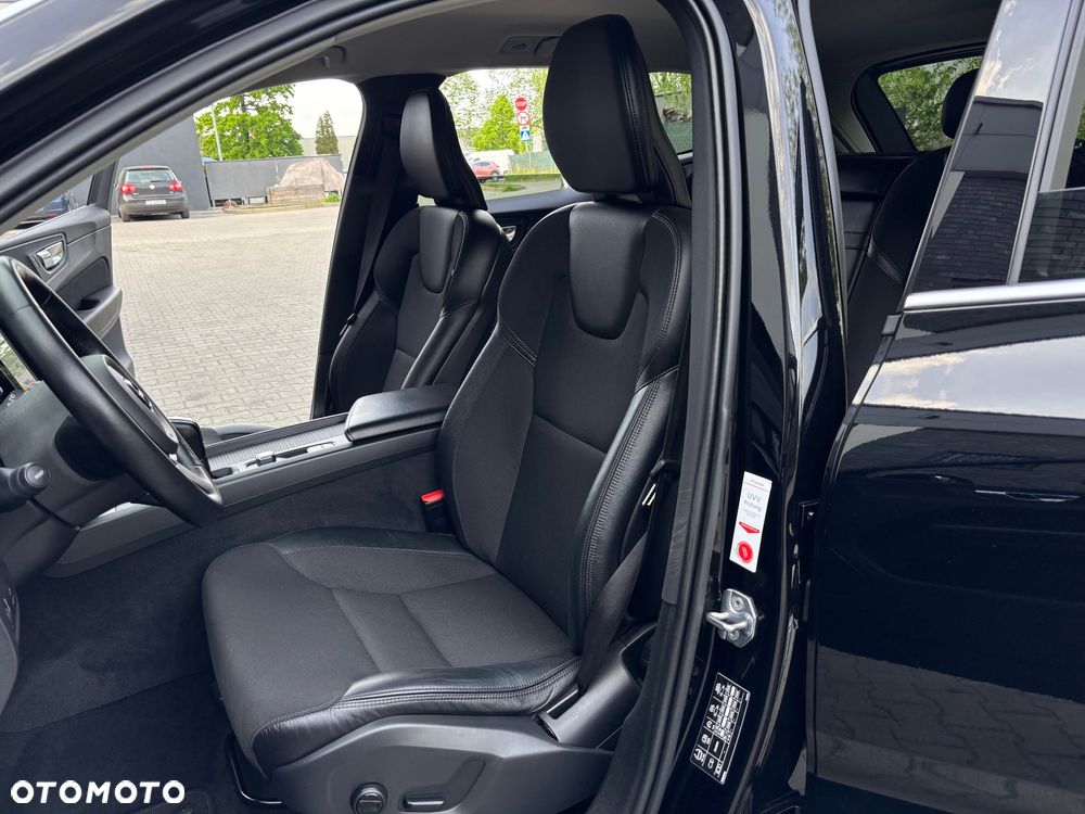 Volvo XC 60 D3 Momentum - 6