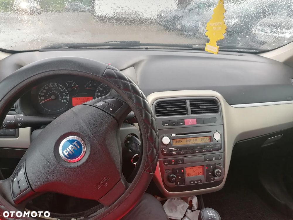 Fiat Punto 1.2 8V - 5