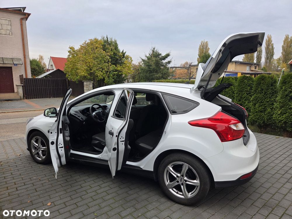 Ford Focus 2014 photo 4