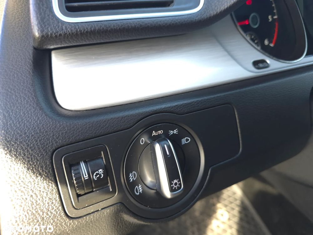 Volkswagen Passat Alltrack - 21